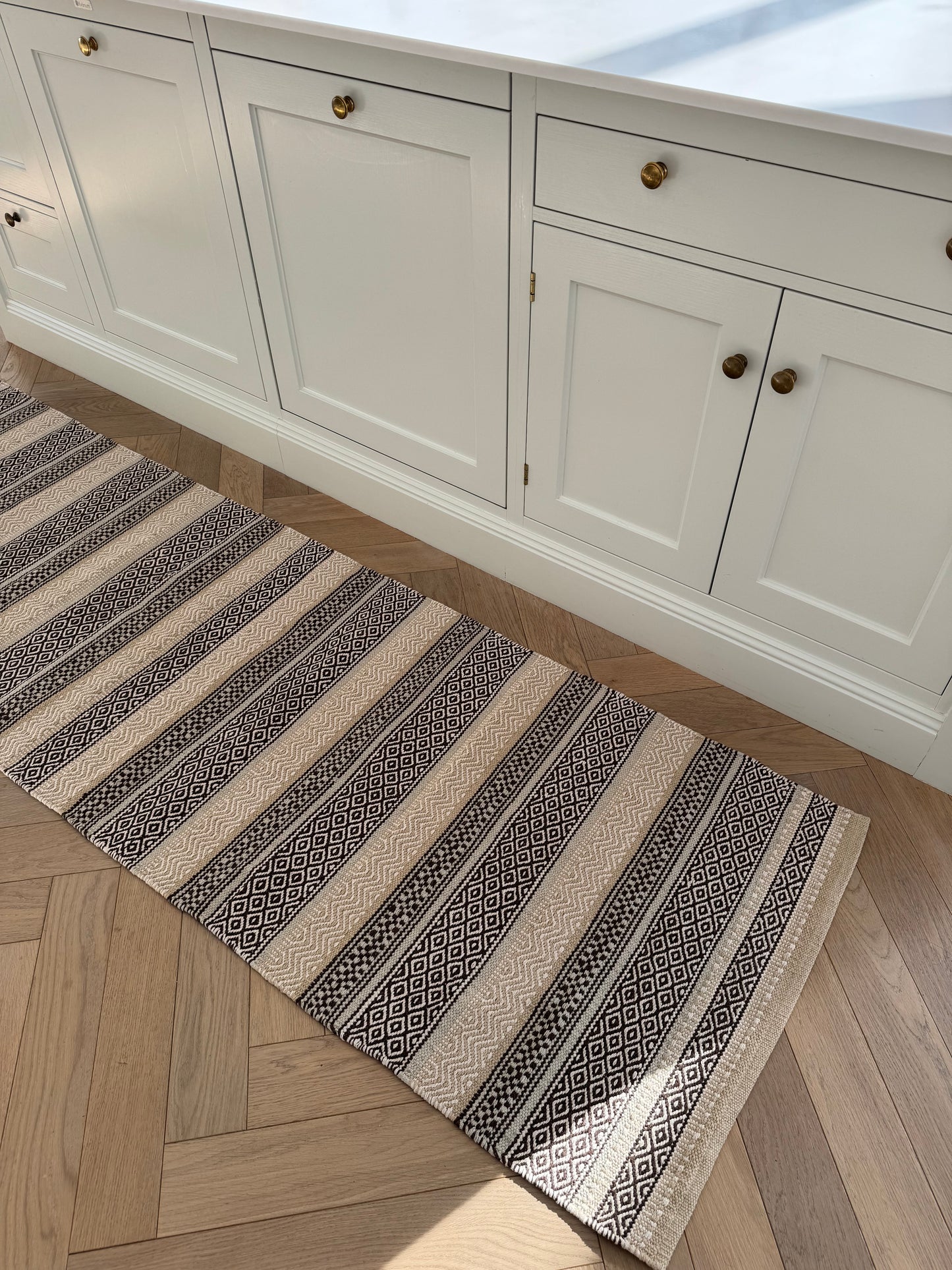 Bomulds løber - Daisy coffee