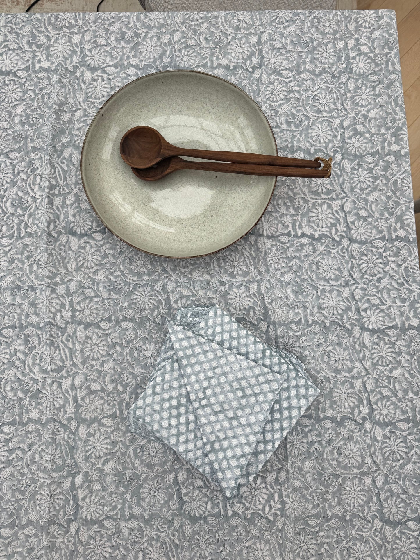 Papir servietter bløde 50 stk lys blå m/ medallion mønster