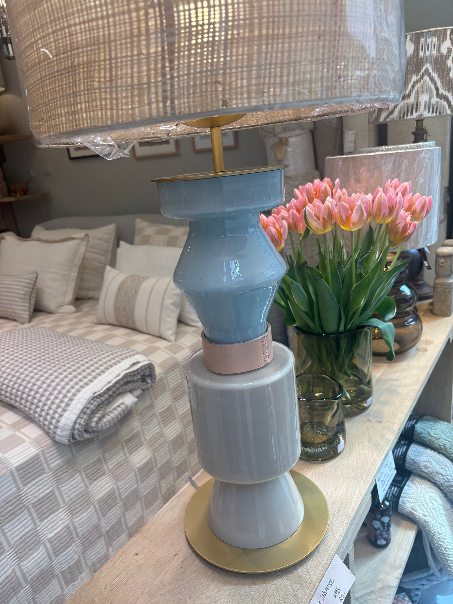 Lampe i glas m/lys læder