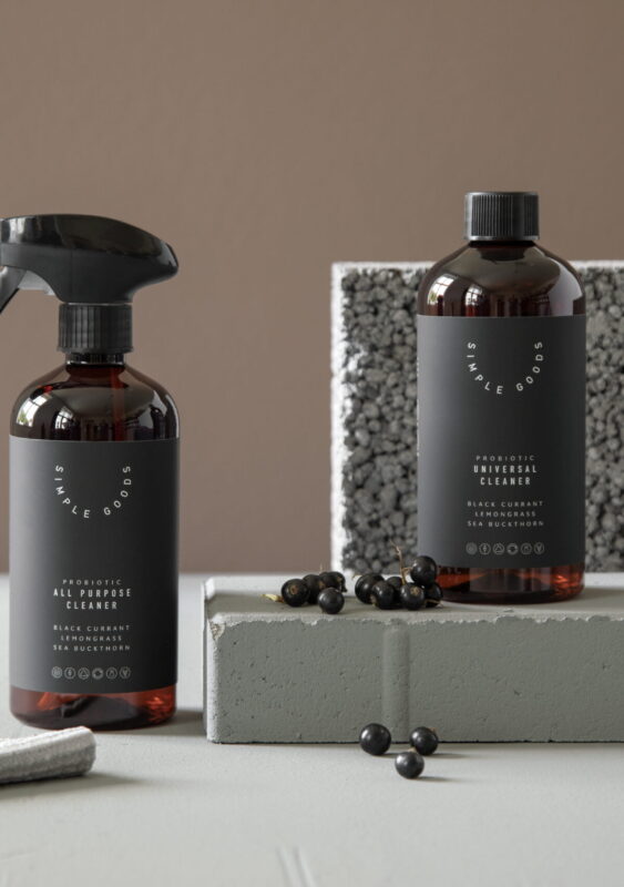 Simple Good All purpose cleaner Black currant