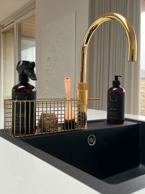 Simple Good All purpose cleaner Black currant