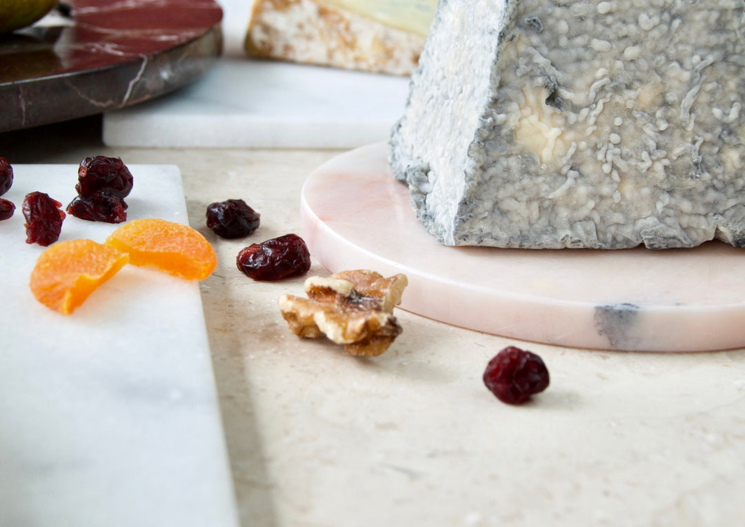 Pink marmor rund plade fra Stoned