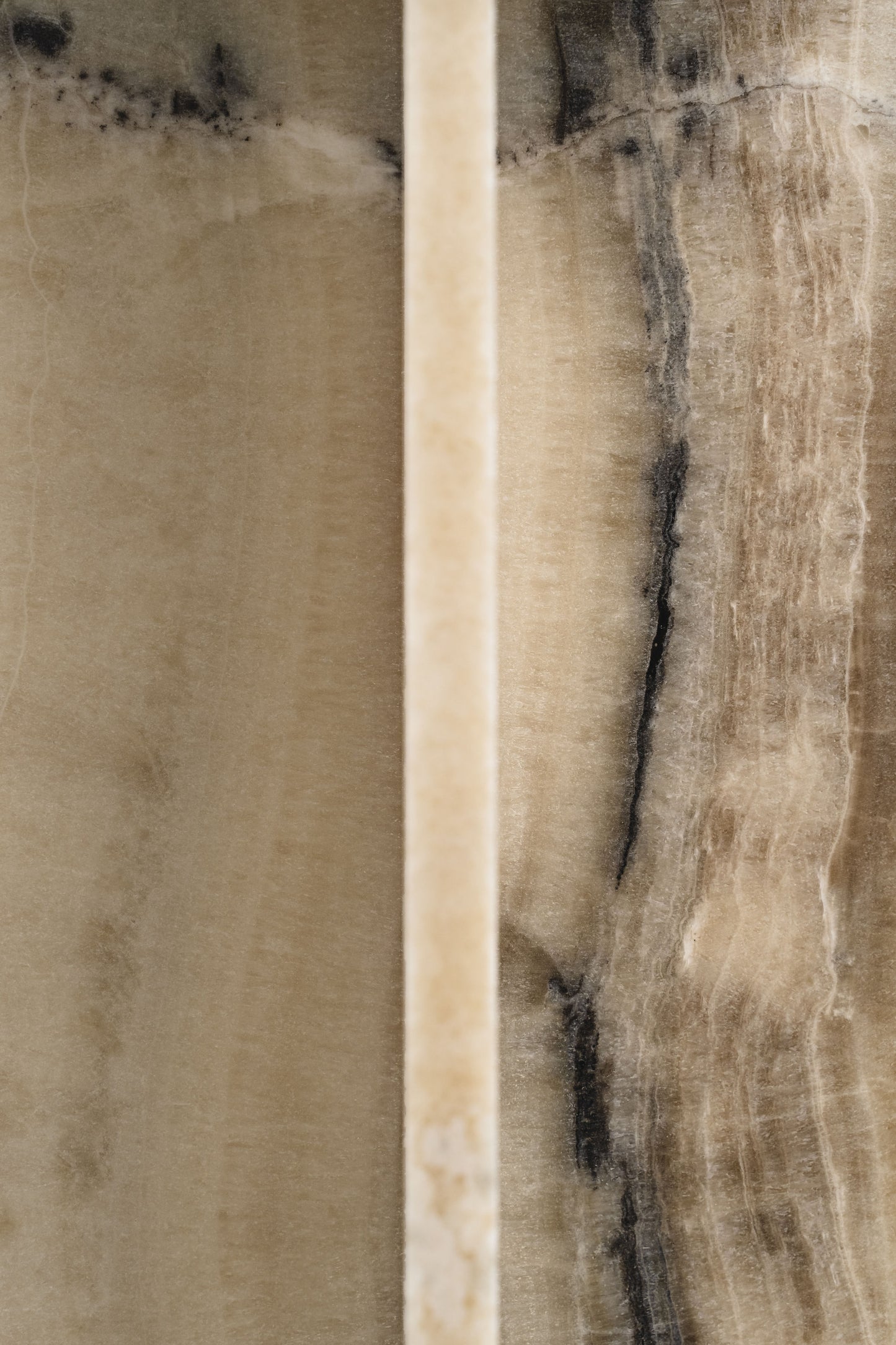 Piedistal Honning onyx fra Wabi Sabi Nordic Dansk
